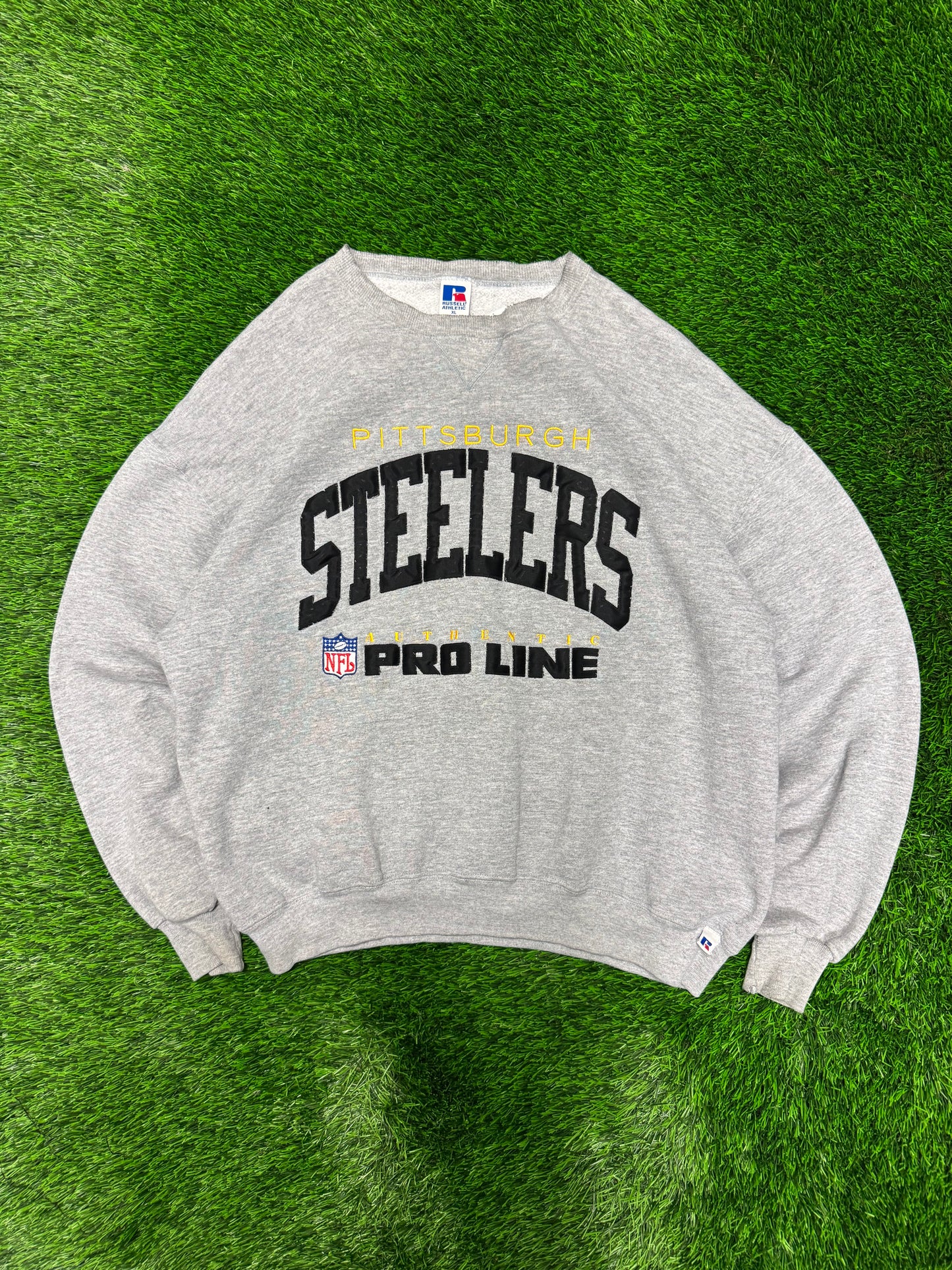 90s Pittsburgh Steelers Russell Pro Line Crewneck (XL)