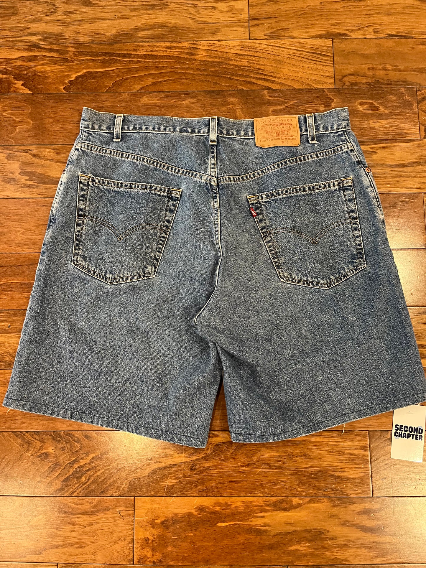 1998 Levi's Baggy Fit Jean Shorts (38)