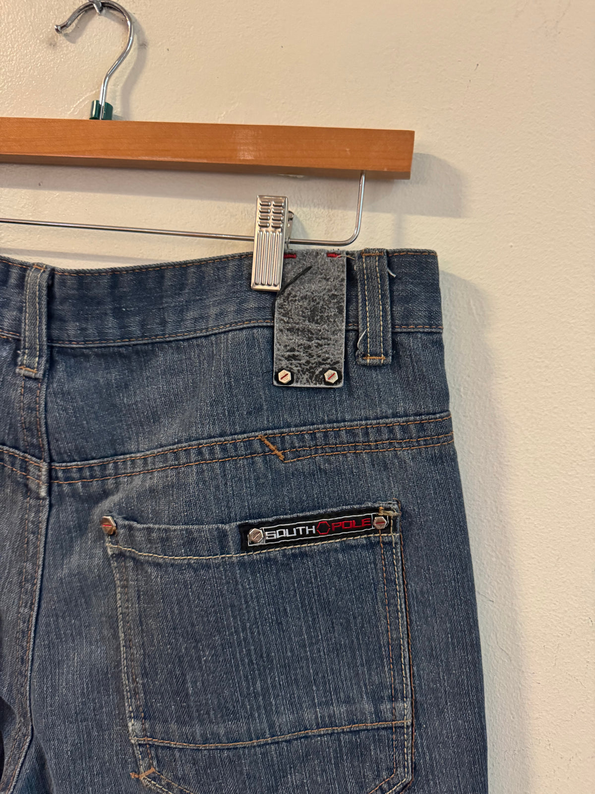 00s South Pole Baggy Dark Wash Shorts (34)