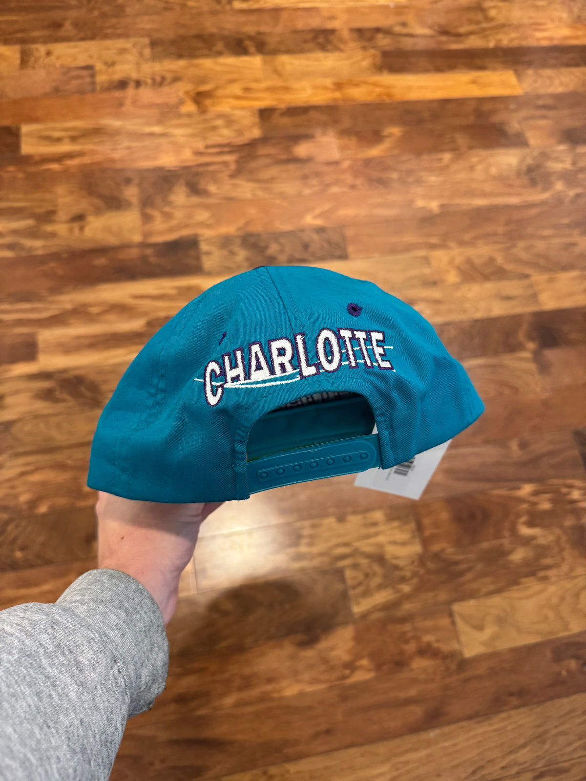 90s Charlotte Hornets Two Tone Spell Out Hat (OS)