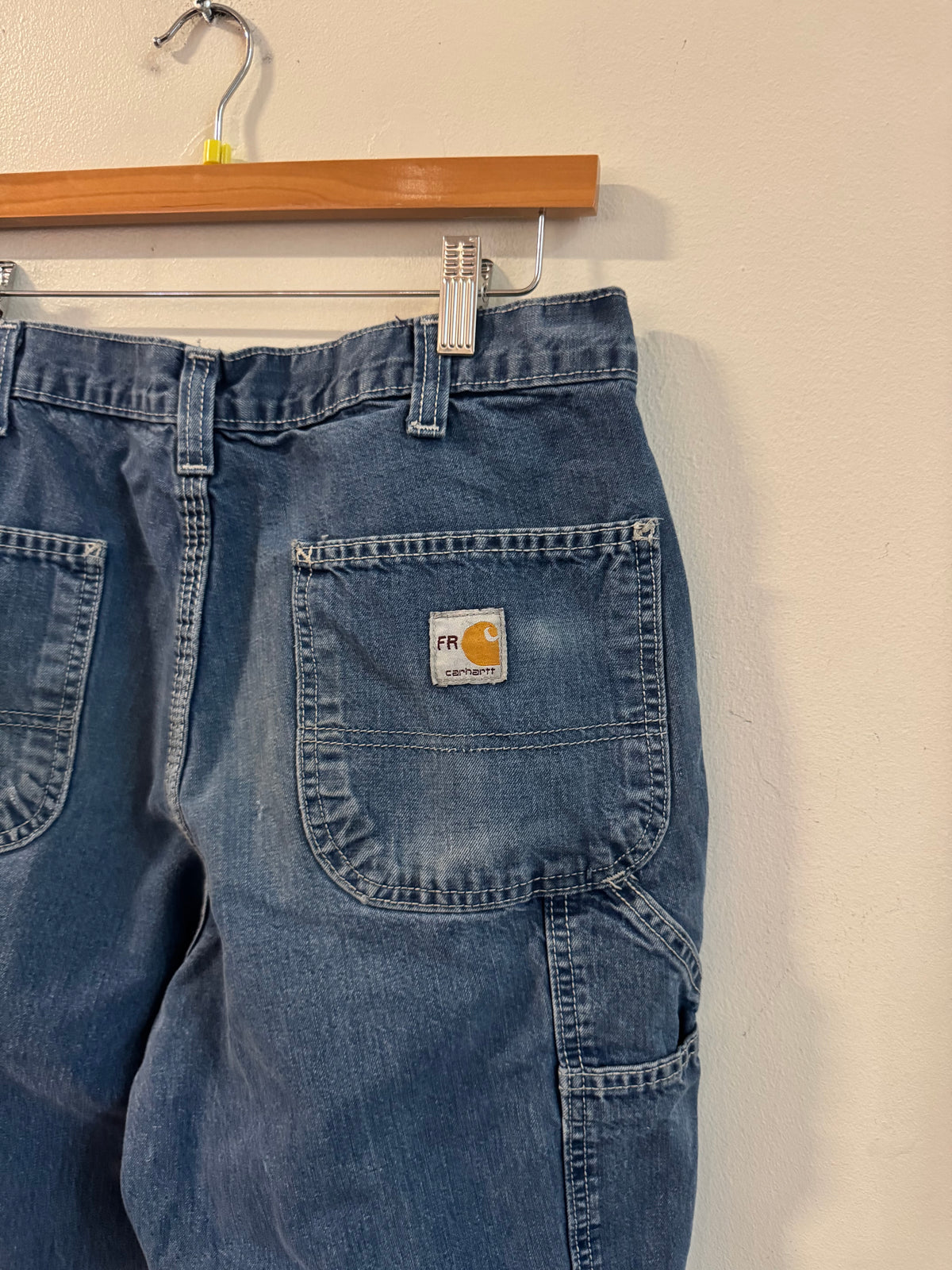 00s Carhartt FR Carpenter Shorts (32)
