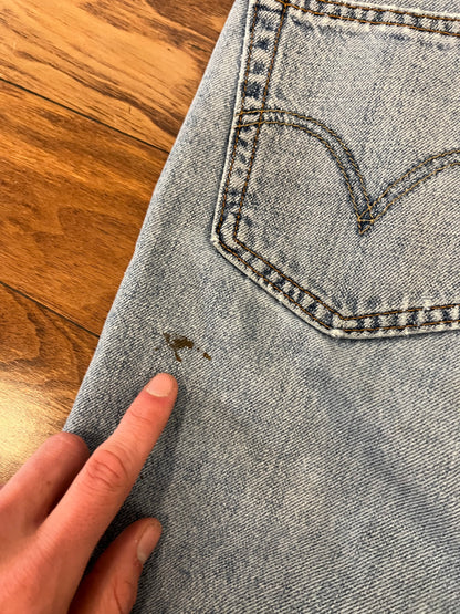 2008 Levi's 505 Distressed Jean Shorts (32)