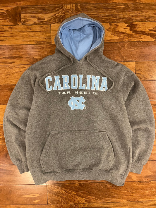 00s UNC Embroidered Vintage Hoodie (M)
