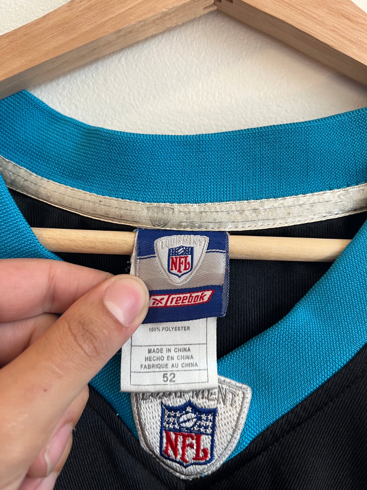 00s Carolina Panthers Reebok Stitched DeAngelo Williams Jersey (XL)