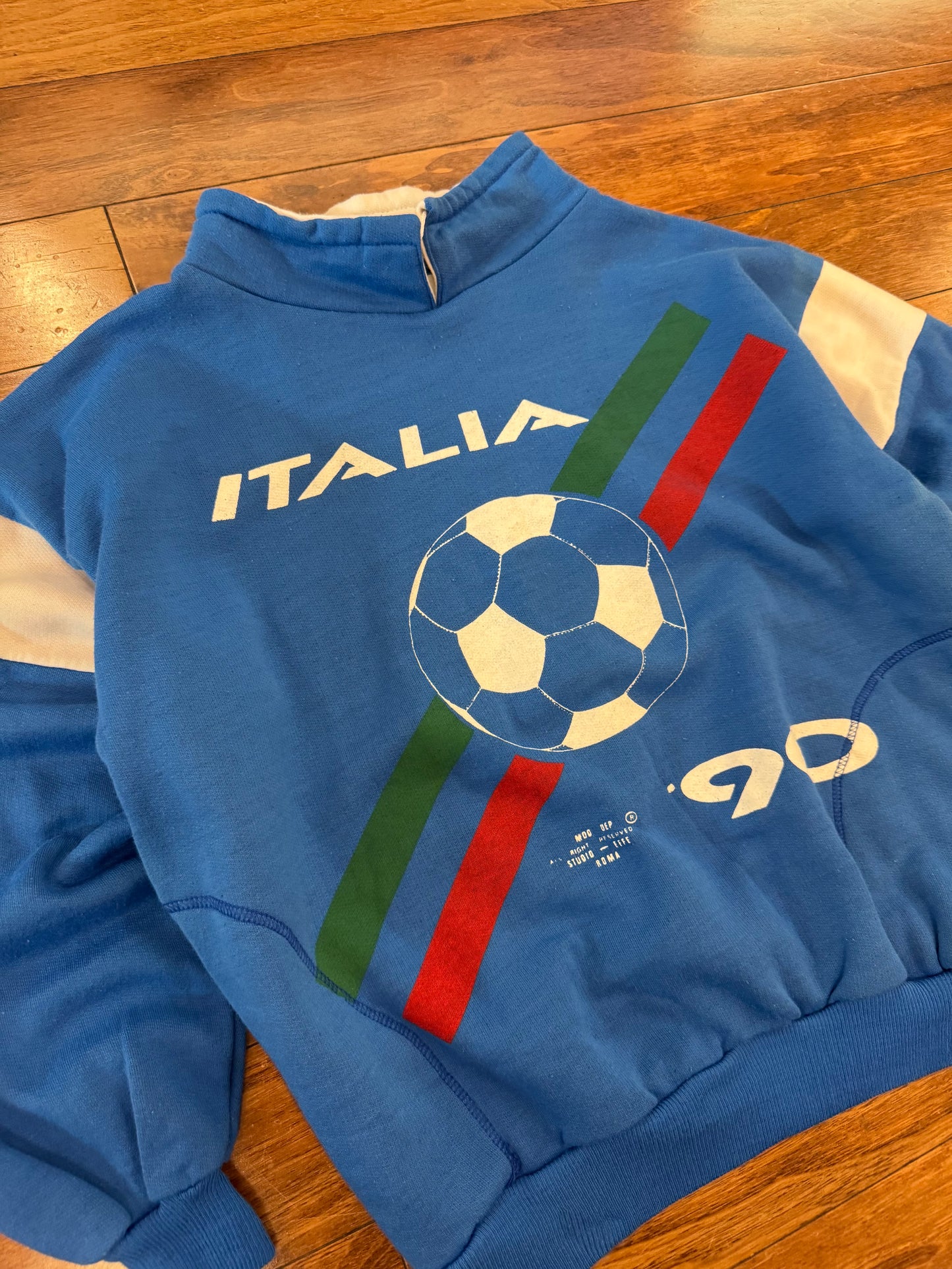 1990 Italia World Cup Soccer FIFA Italy Boxy Crewneck (XL)