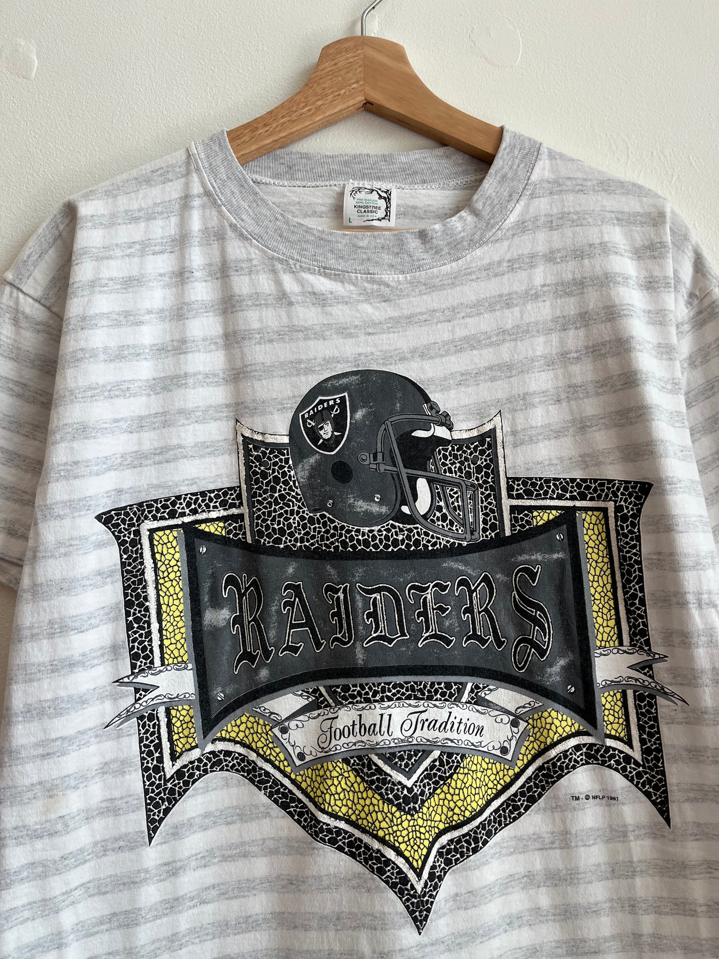 1991 Oakland Raiders Striped Helmet Grey and White Tee (L)