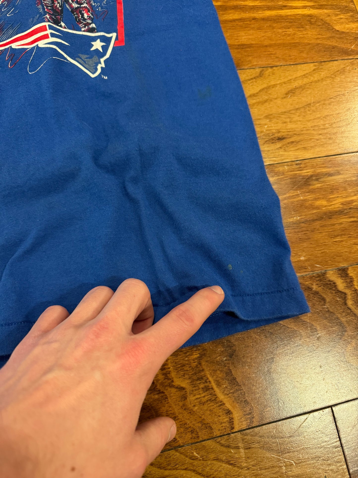 1993 New England Patriots Logo 7 Tee (Youth XL)