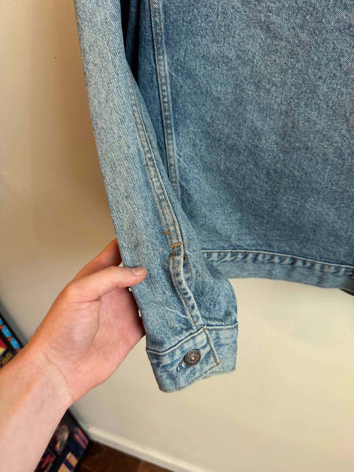 80s Levi's Light Wash Vintage Jean Jacket (L)