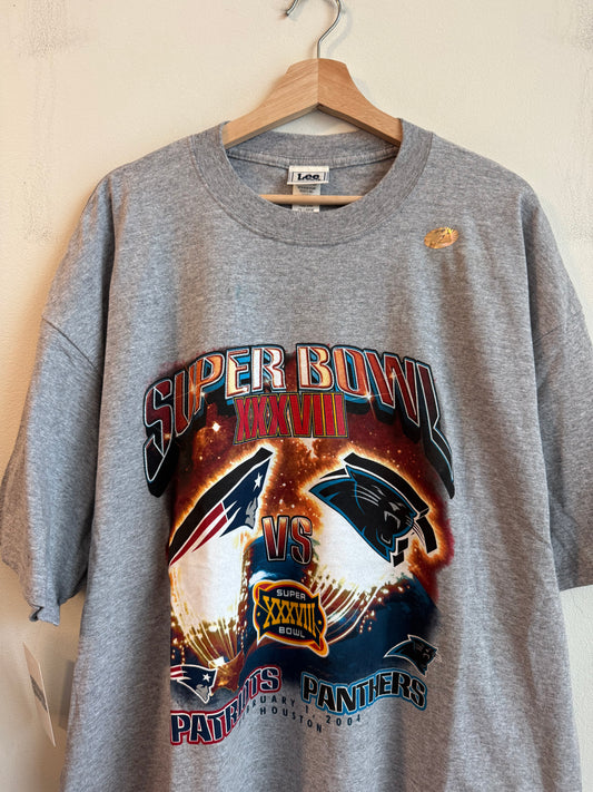 2004 Carolina Panthers vs New England Patriots Deadstock Super Bowl Flames Tee (XXL)