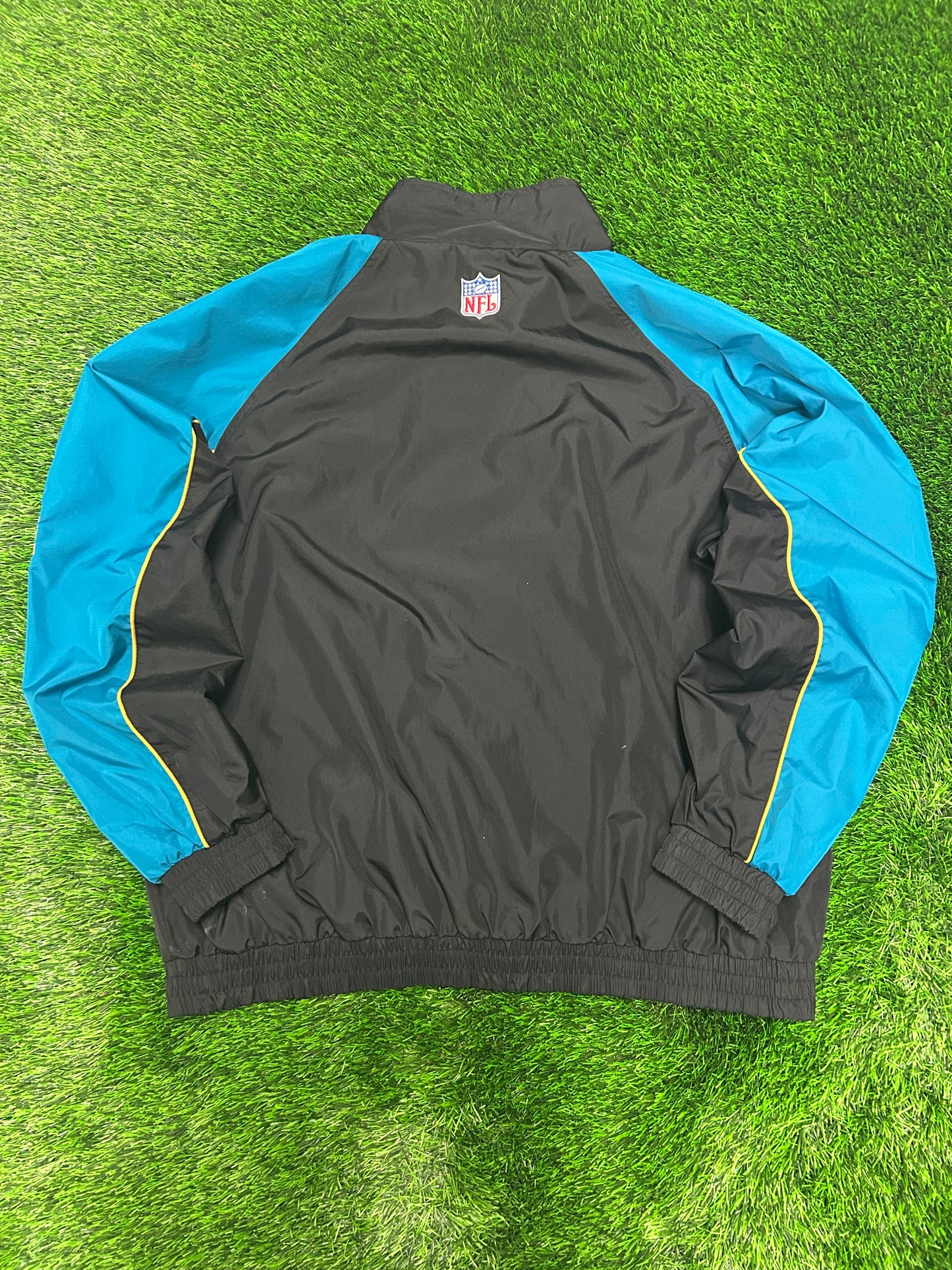 90s Jacksonville Jaguars Vintage Puma Windbreaker (XXL)