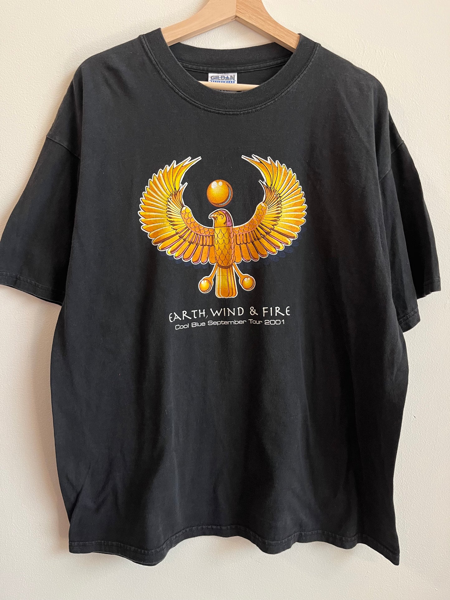 2001 Earth, Wind, Fire Cool Blue Tour Music Tee (XL)