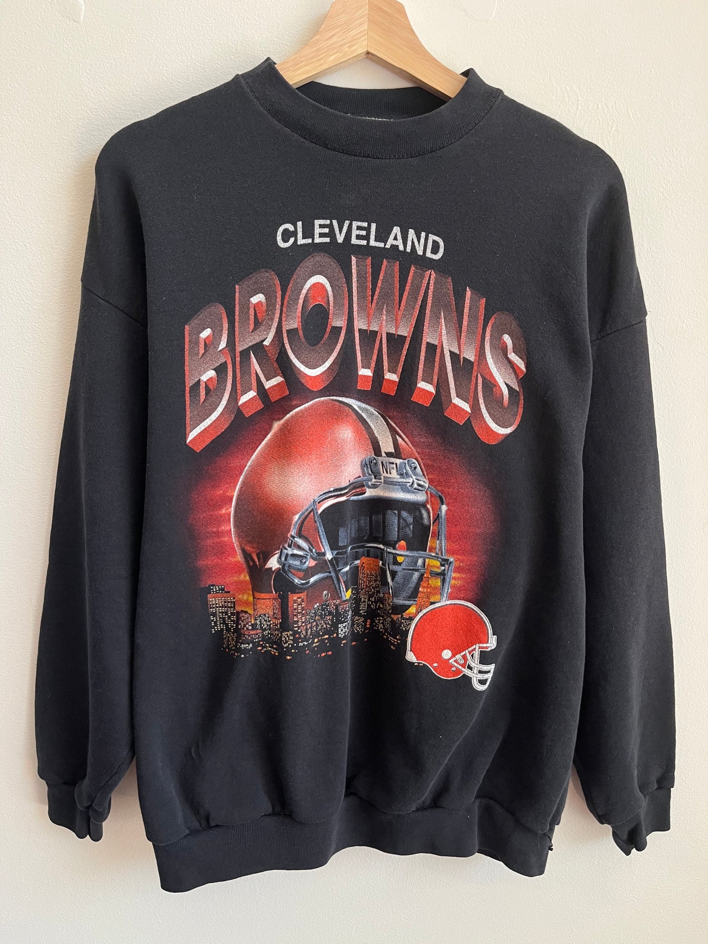 90s Cleveland Browns Helmet Graphic Crewneck (L)