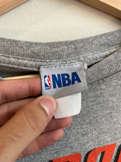 00s Charlotte Bobcats Grey Long-Sleeve Shirt (L)