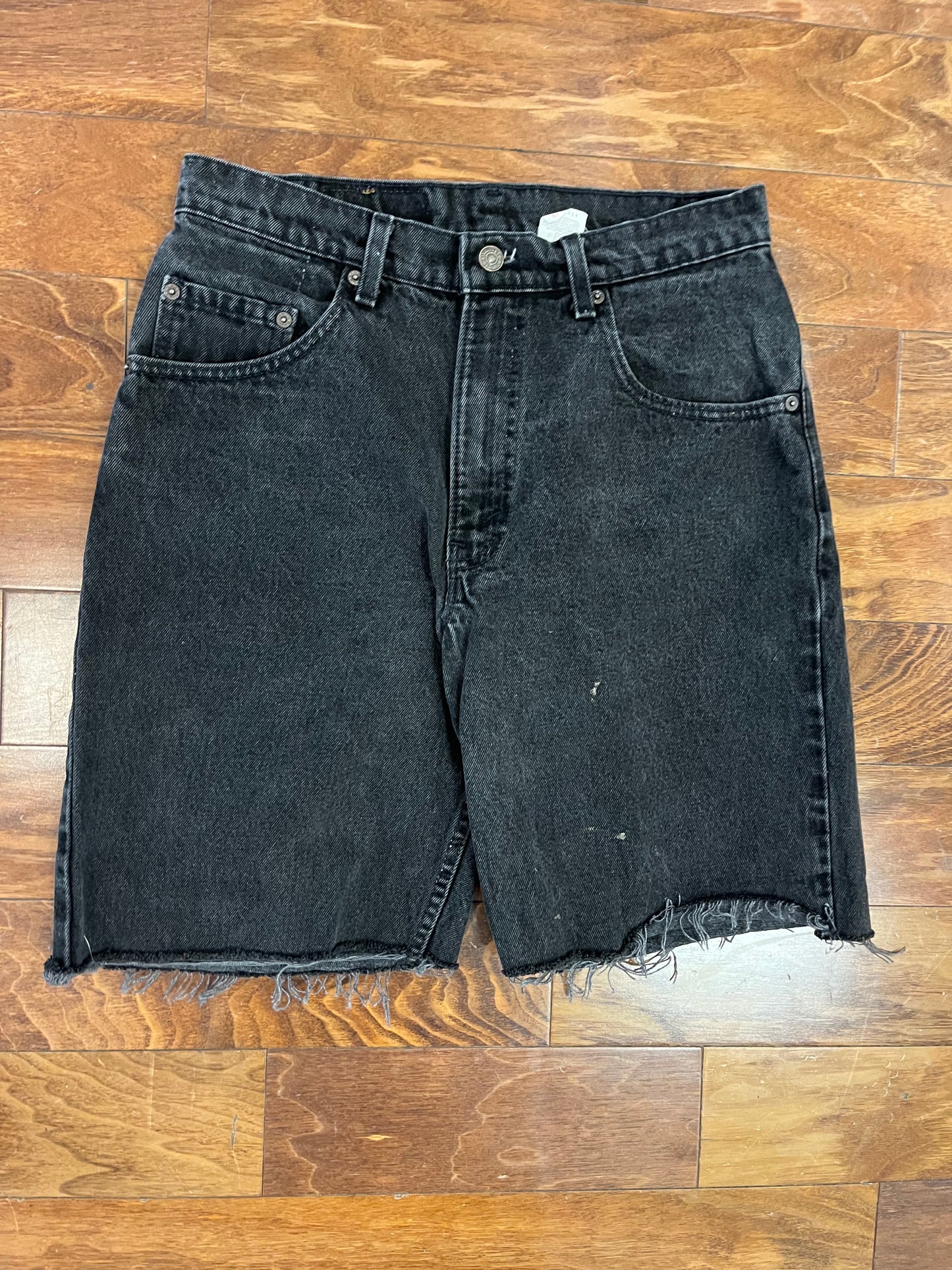 1995 Levi's 560 Loose Tapered Fit Faded Black Shorts (32)