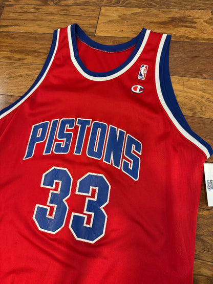 90s Detroit Pistons Grant Hill #33 Vintage Champion NBA Red Jersey (L)