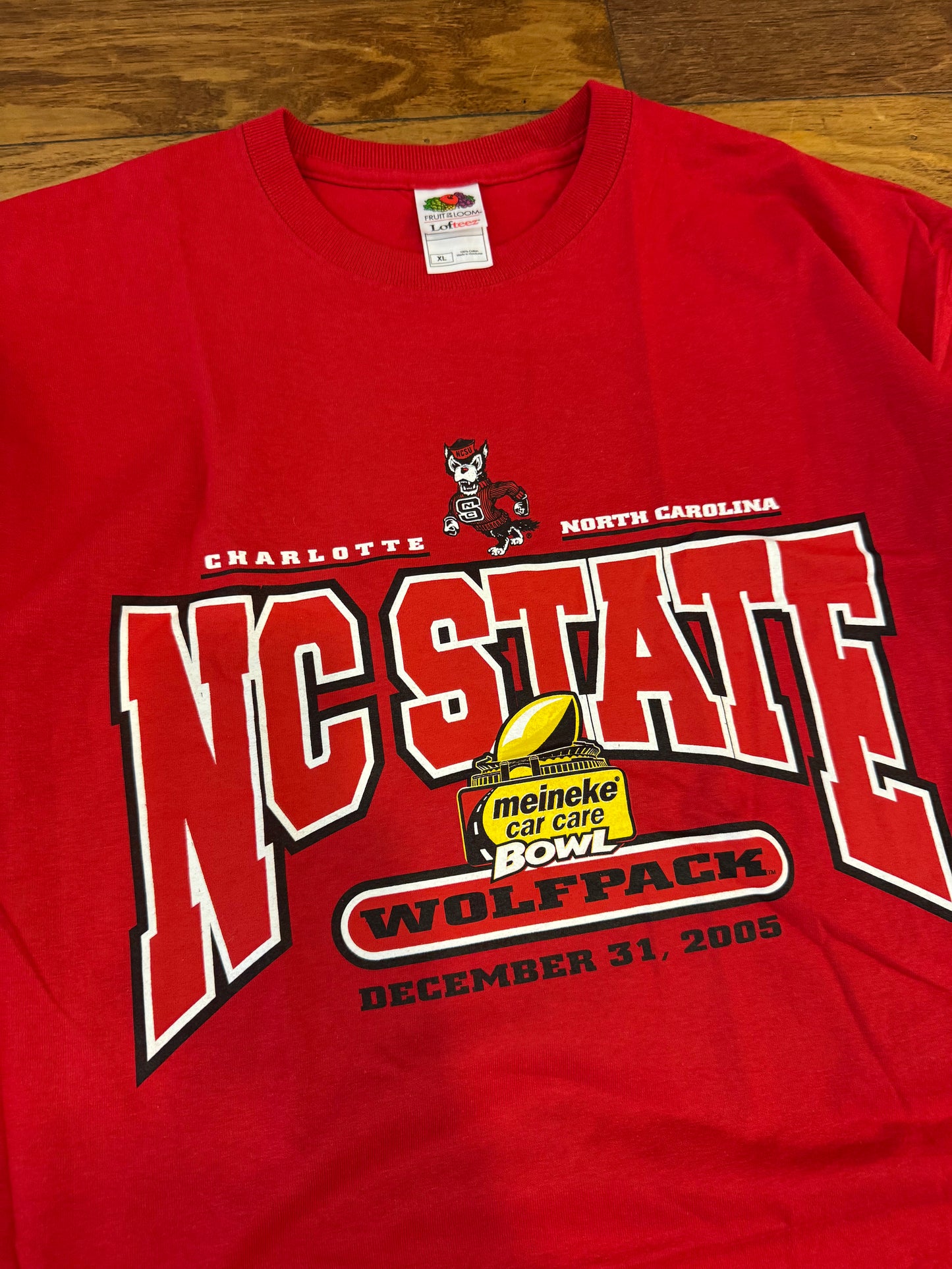 2005 NC State Meineke Bowl Graphic Tee (XL)