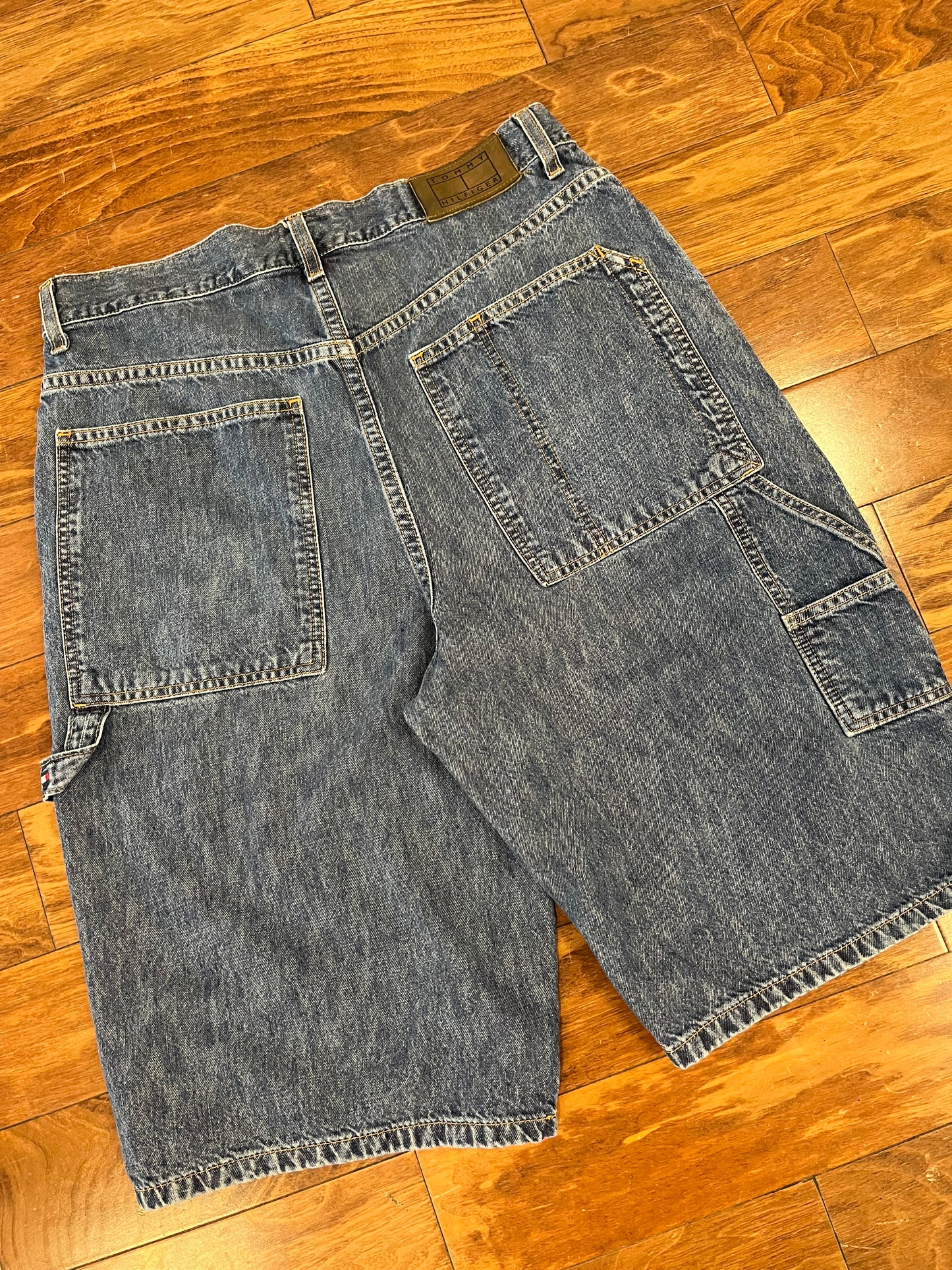 00s Tommy Hilfiger Baggy Shorts (34)