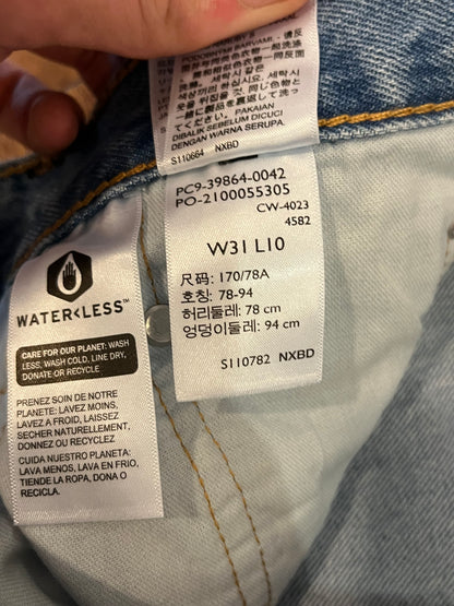 2010s Levi's 405 Jean Shorts (31)