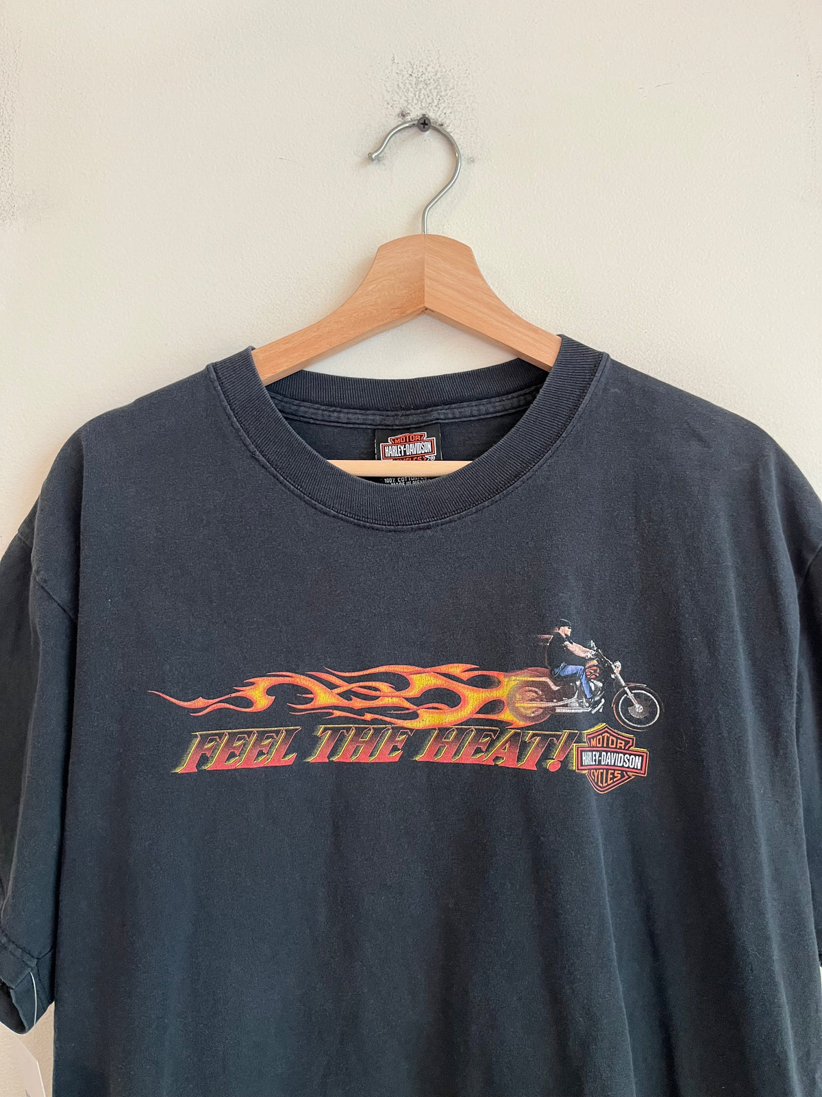 00s Harley Davidson California “Feel The Heat!” Tee (L)
