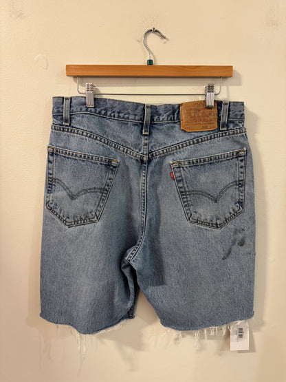 2002 Levi's 550 Stained Shorts (35)