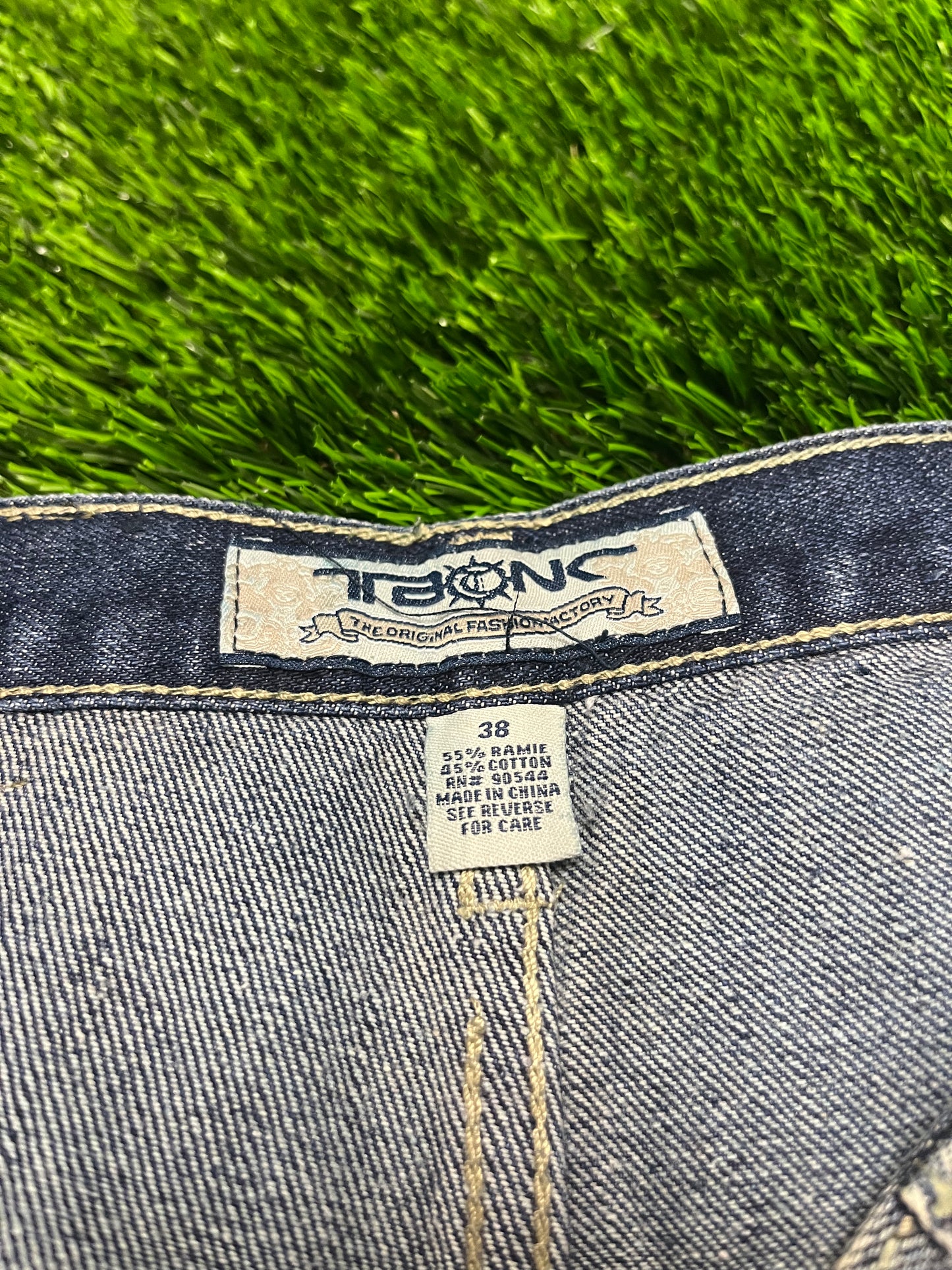 00s Vintage TNK Tank Lighting Baggy Vintage Y2K Jean Shorts (38)