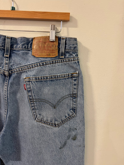 2002 Levi's 550 Stained Shorts (35)