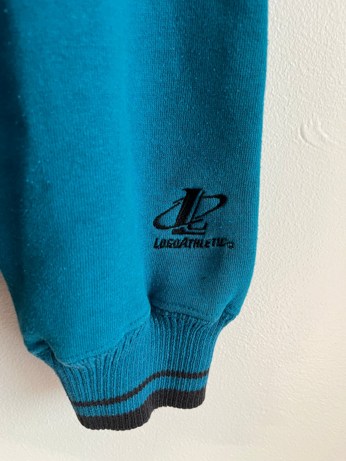 1996 Carolina Panthers Logo Athletic Embroidered Crewneck (L)