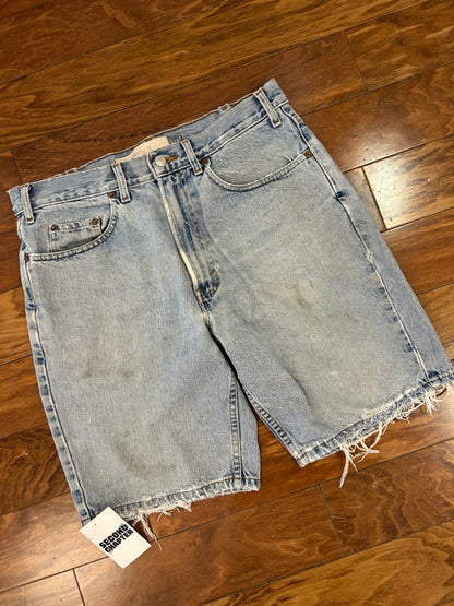 90s Gap Easy Fit Jean Shorts (34)