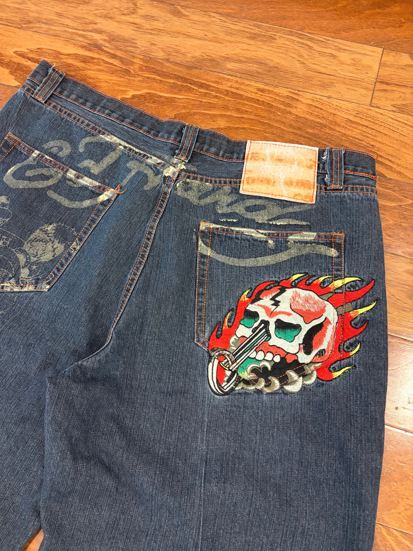 00s Ed Hardy by Christian Audigier Flaming Skull Shorts (42)