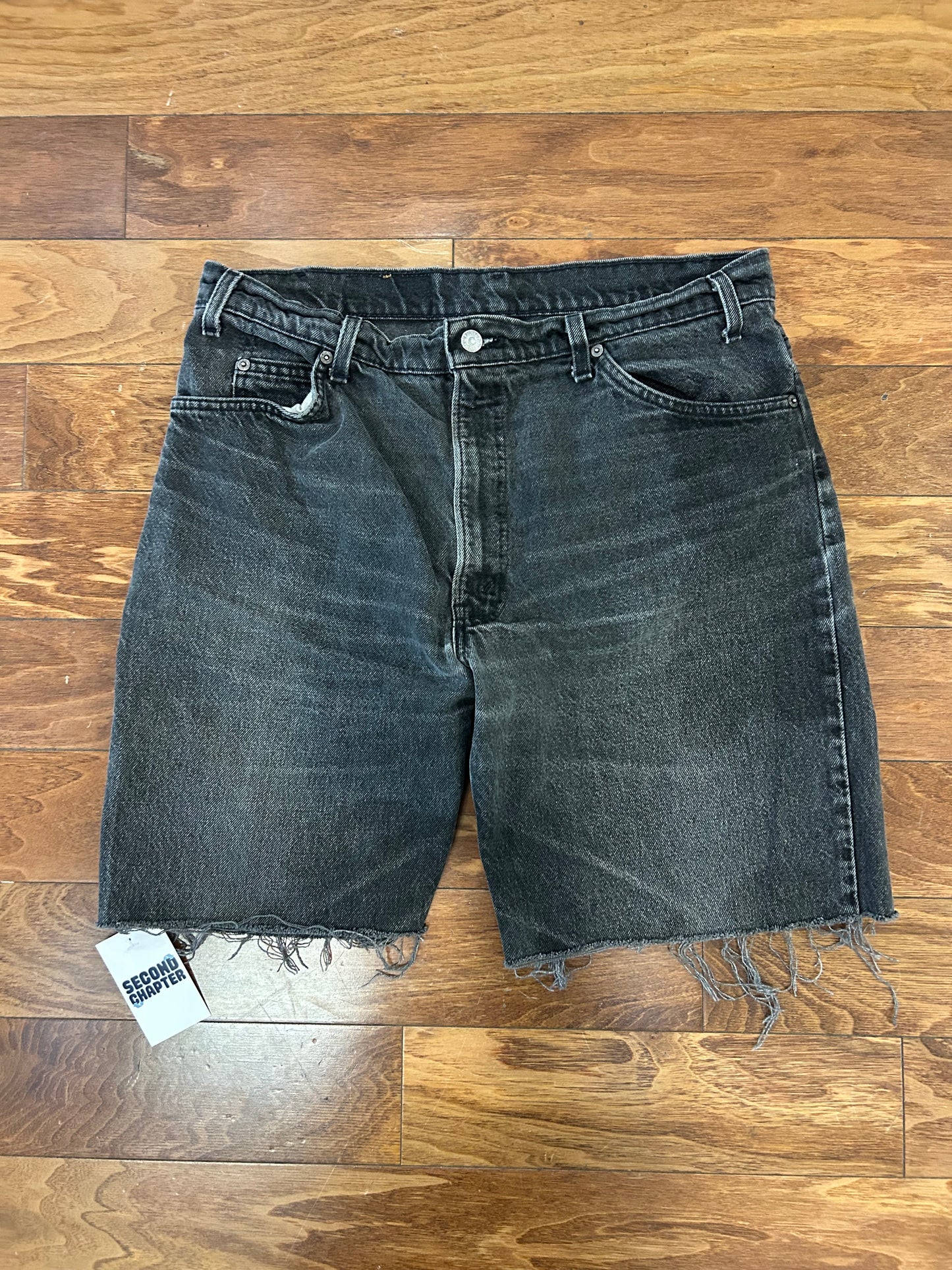90s Levi's 550 Orange tab Stained Black Shorts (36)