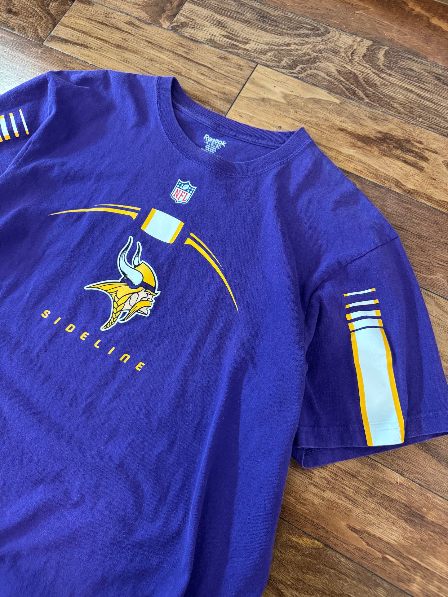 00s Minnesota Vikings Sideline Reebok Vintage Tee (XXL)