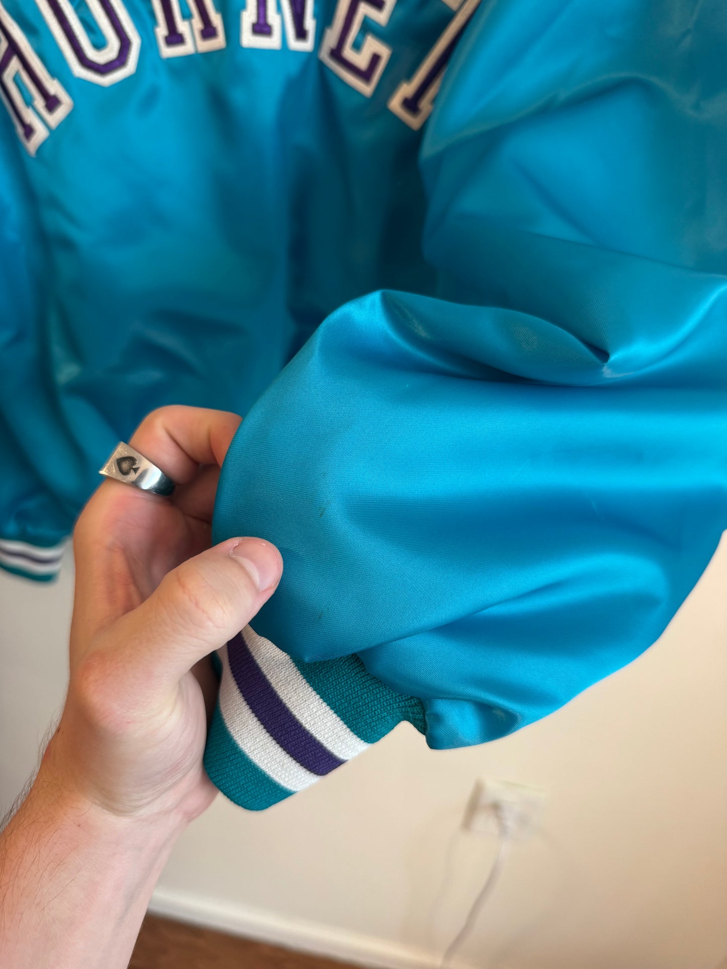 90s Charlotte Hornets NBA Chalk Line Satin (M)