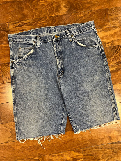 00s Wrangler Jean Shorts (36)