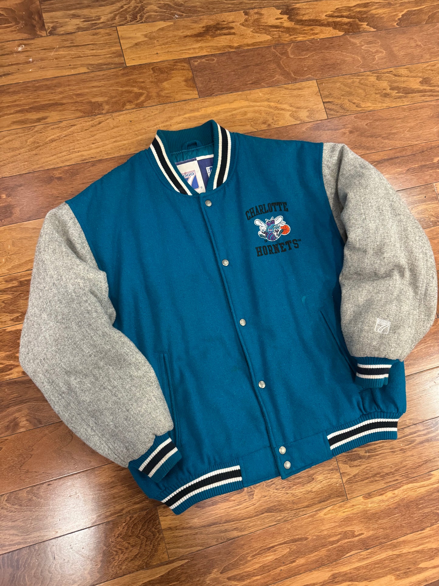 90s Charlotte Hornets Logo 7 Varsity Jacket (L)