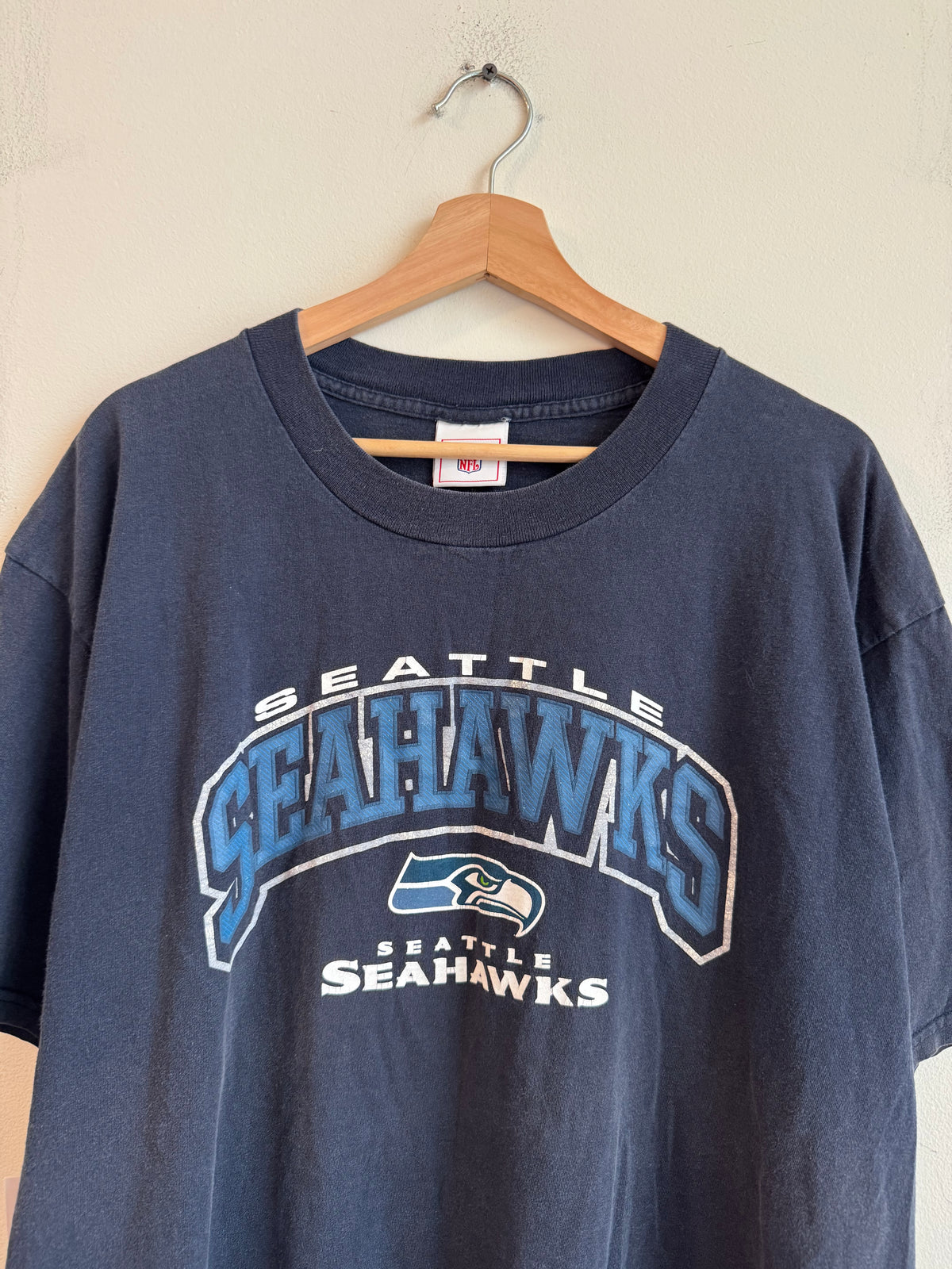 00s Seattle Seahawks Essential Tee (XL)