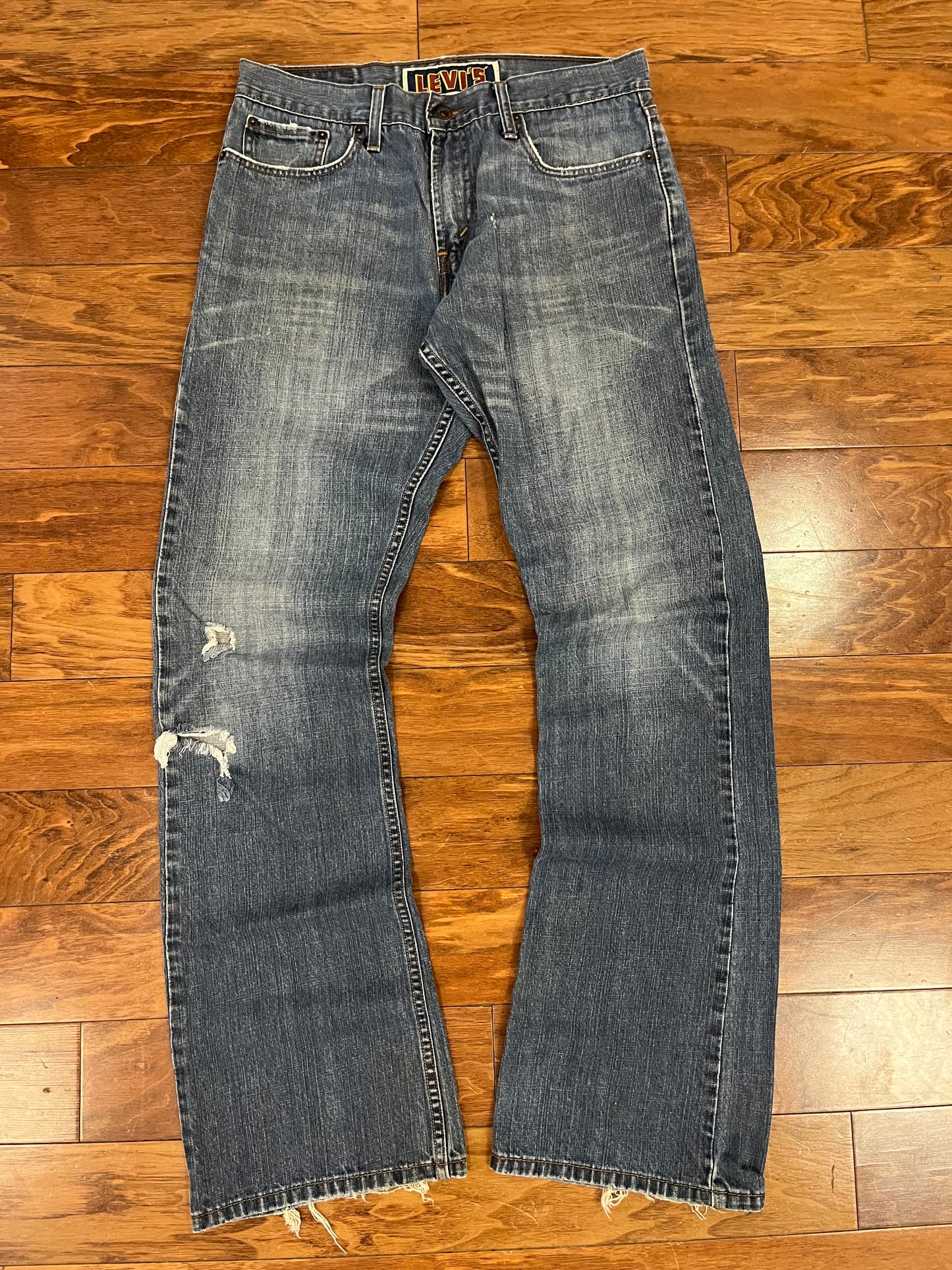 00s Levi's 527 Distressed Boot Cut Jeans (32 x 34)