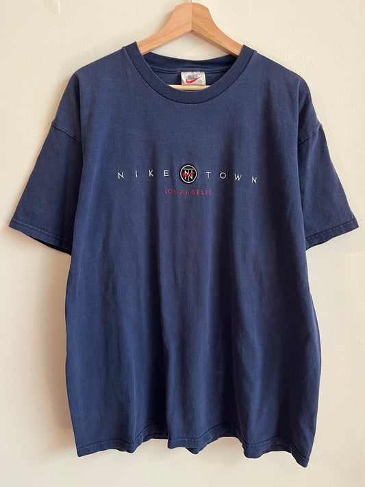 1997 Nike Town Navy Embroidered Tee (XL)