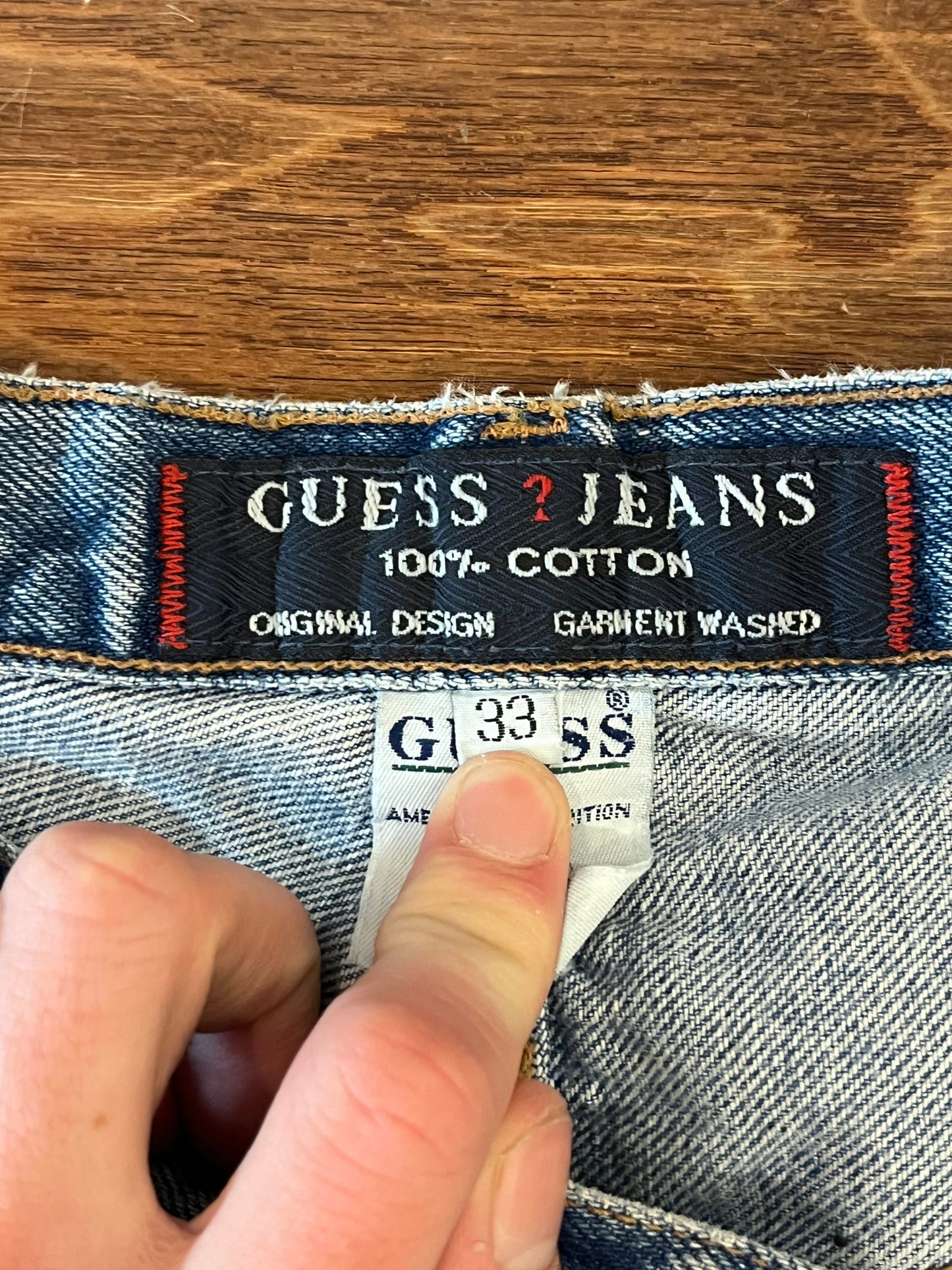 90s Guess Baggy Embroidered Jean Shorts (33)