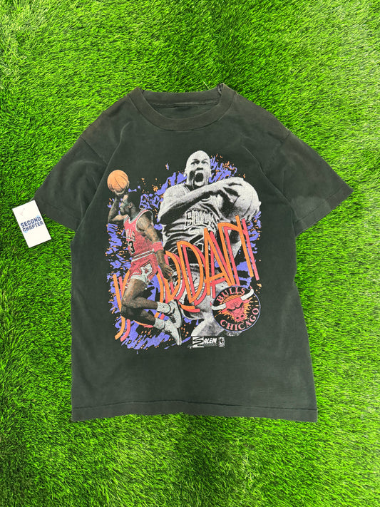 90s Chicago Bulls Michael Jordan Dunk Salem Vintage Graphic Tee (M)