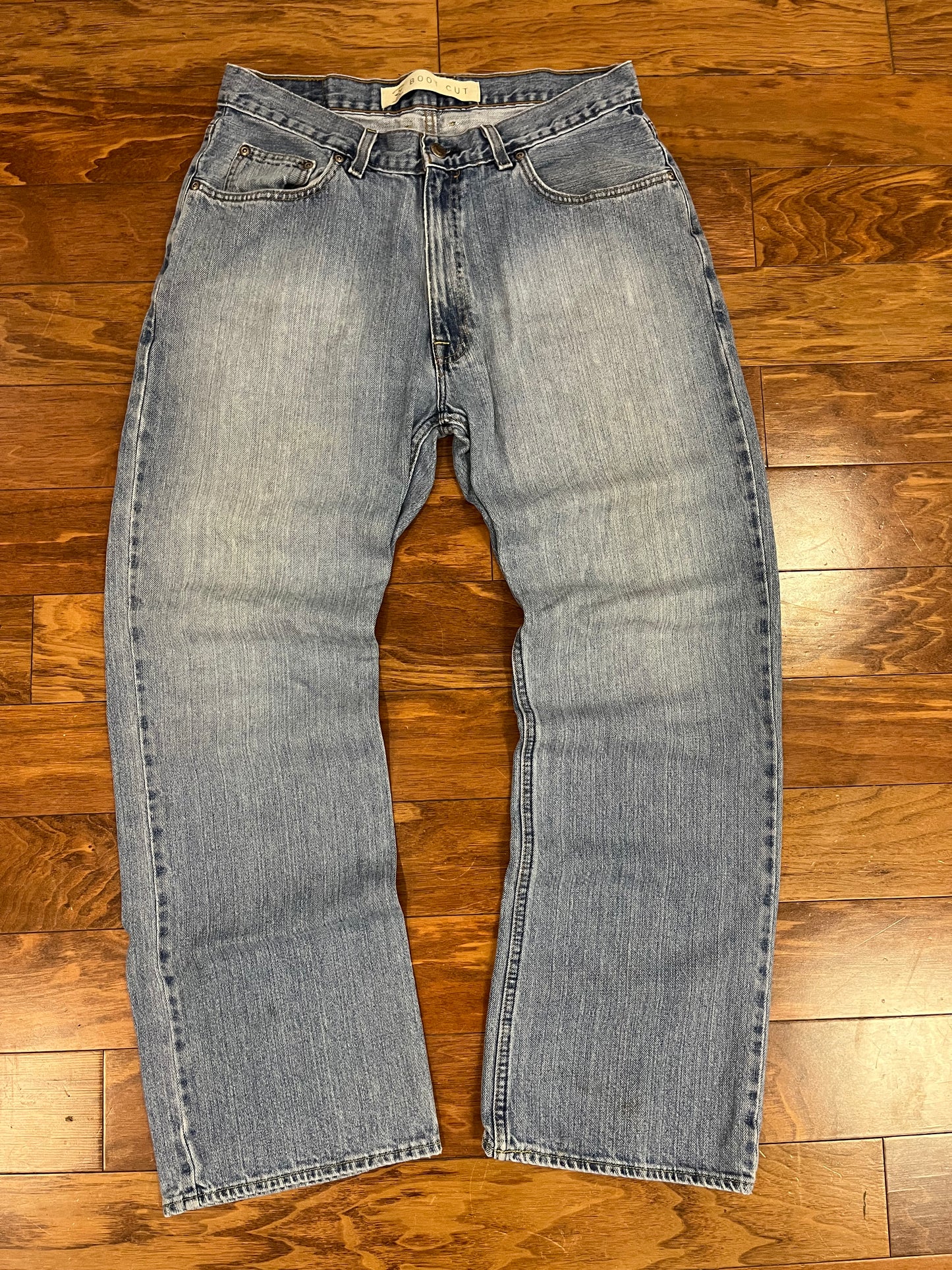 2005 Arizona Boot Cut Jeans (34 x 32)