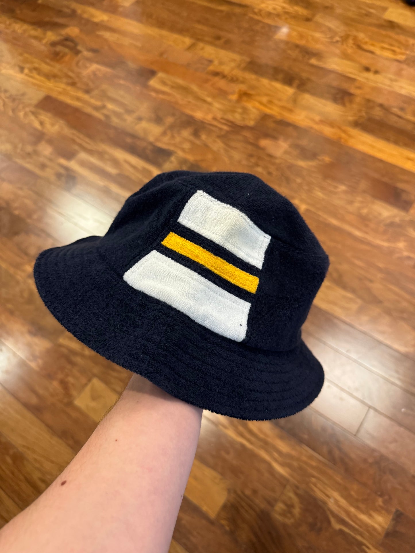 00s Roca Wear Navy Bucket Hat (L)
