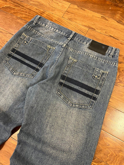 00s Jean Station Embroidered Jeans (38 x 30)