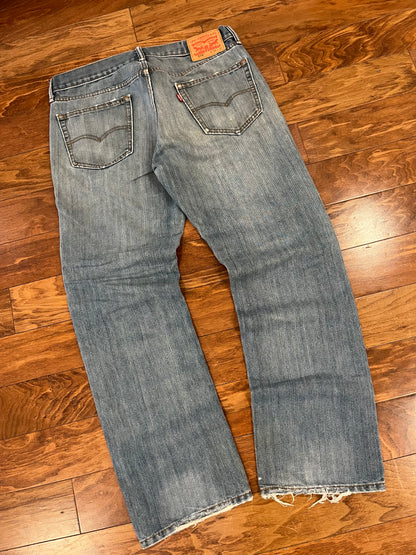00s Levi's 559 Distressed Blue Jeans (34 x 32)