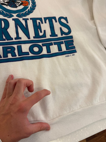 90s Charlotte Hornets Spell Out Essential Crewneck (L)