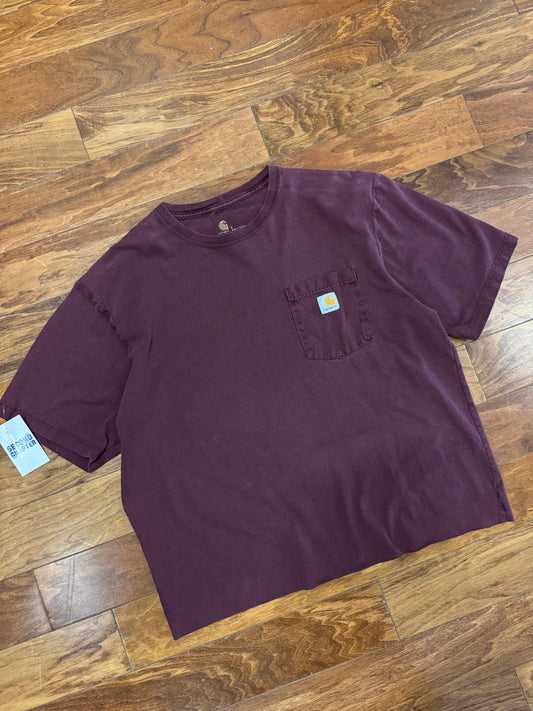 00s Carhartt Burgundy Essential Pocket Cropped Tee (L)