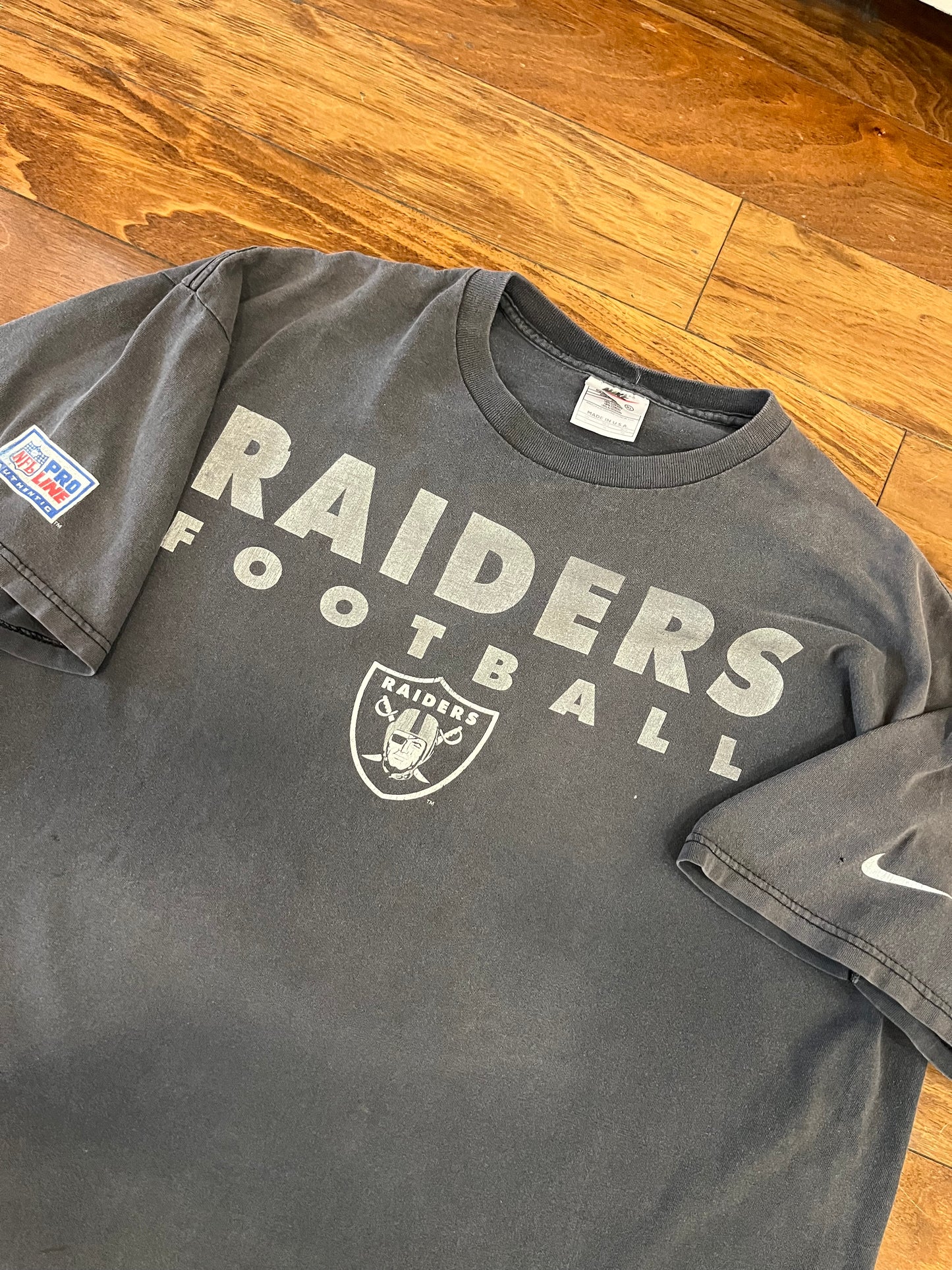 90s Oakland Raiders Nike Team Pro Line Tee (XL)