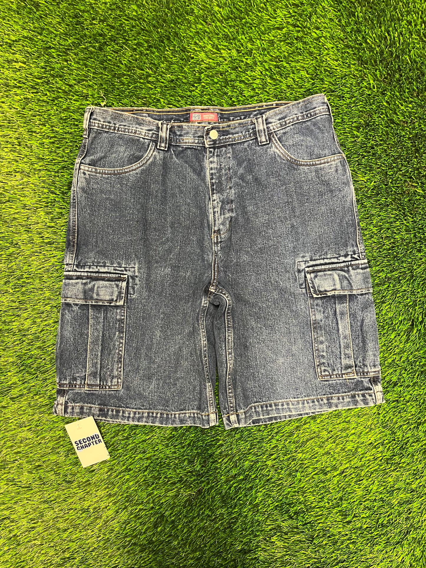 00s Faded Glory Denim Cargo Shorts (36)