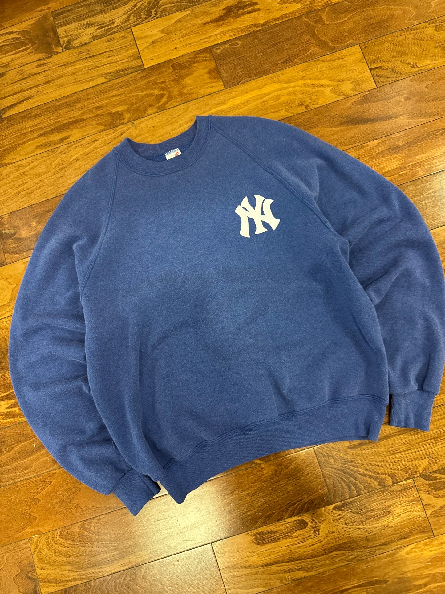 90s New York Yankees Jerzees Blue Embroidered Crewneck (XL)