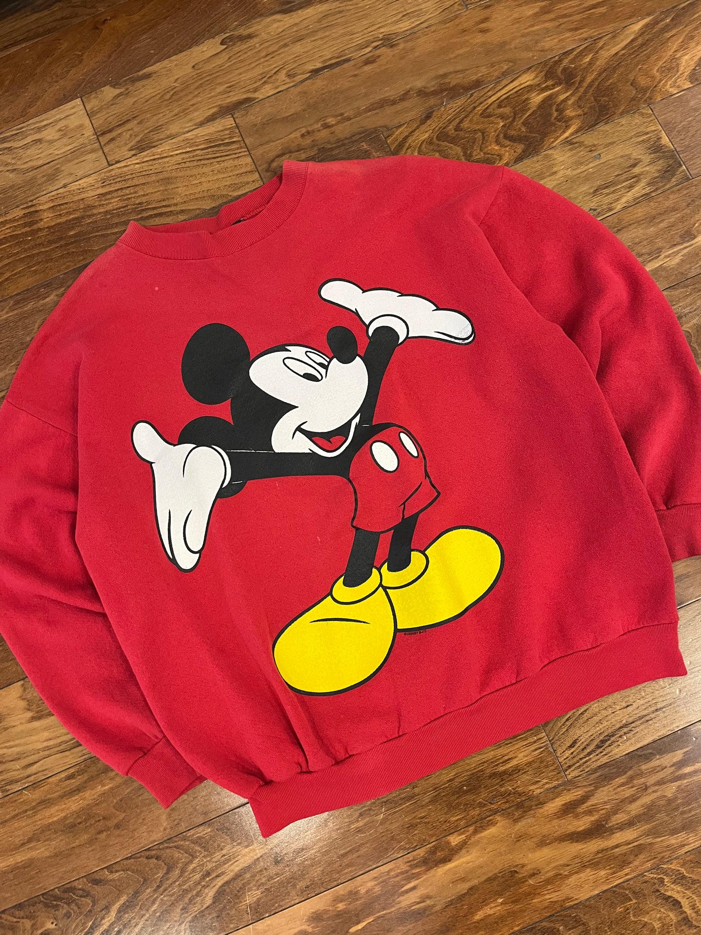 90s Mickey Big Graphic Red Crewneck (L)