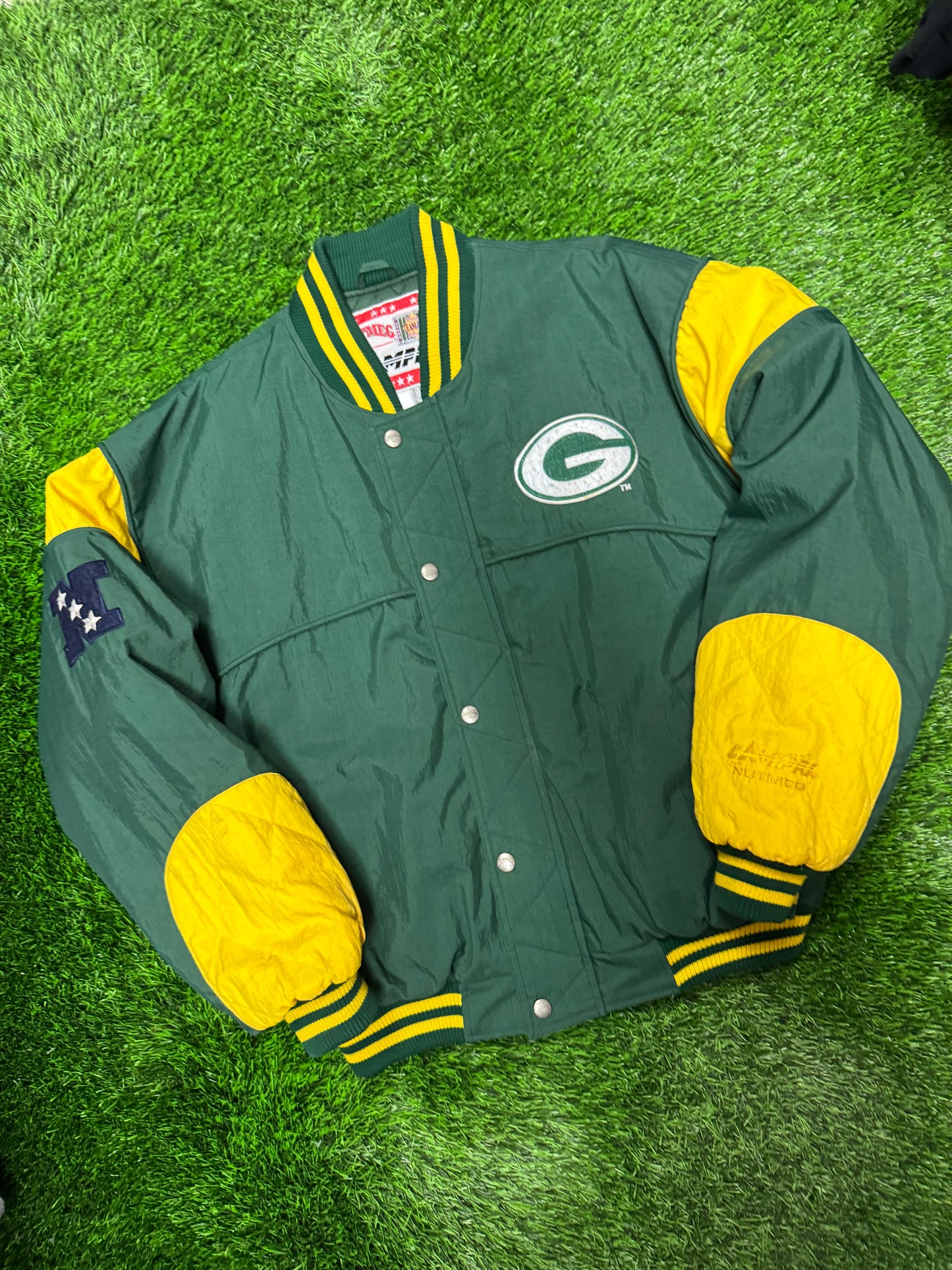 90s Green Bay Packers Nutmeg Puffer Jacket (M)